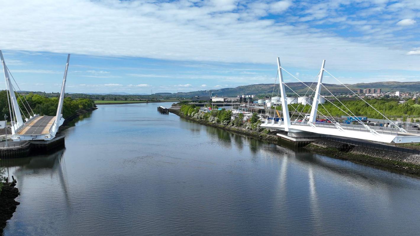 Renfrew Bridge Opening Banner 4