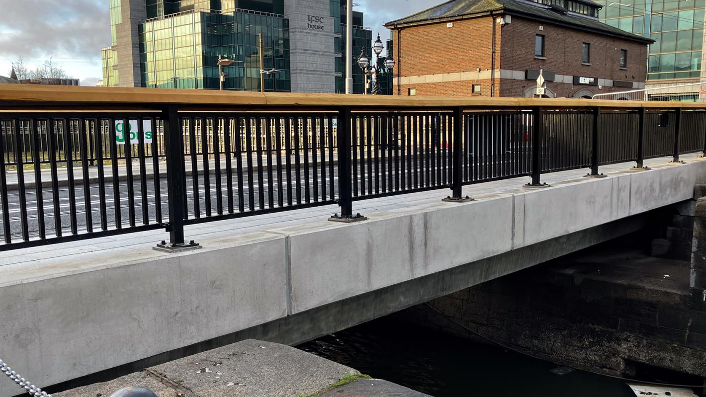 George's Dock Bridge Banner Image 2