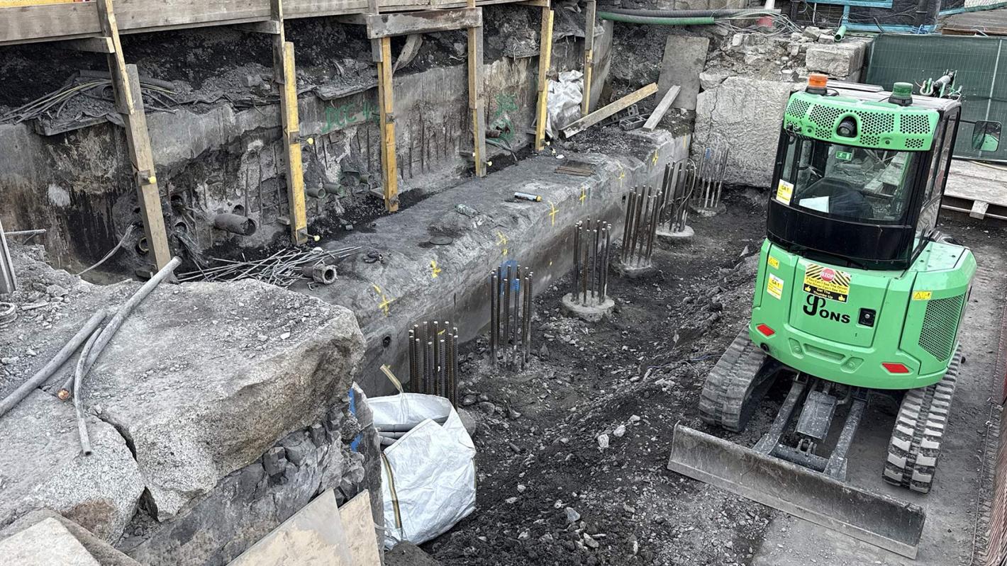 George's Dock Bridge Banner 3