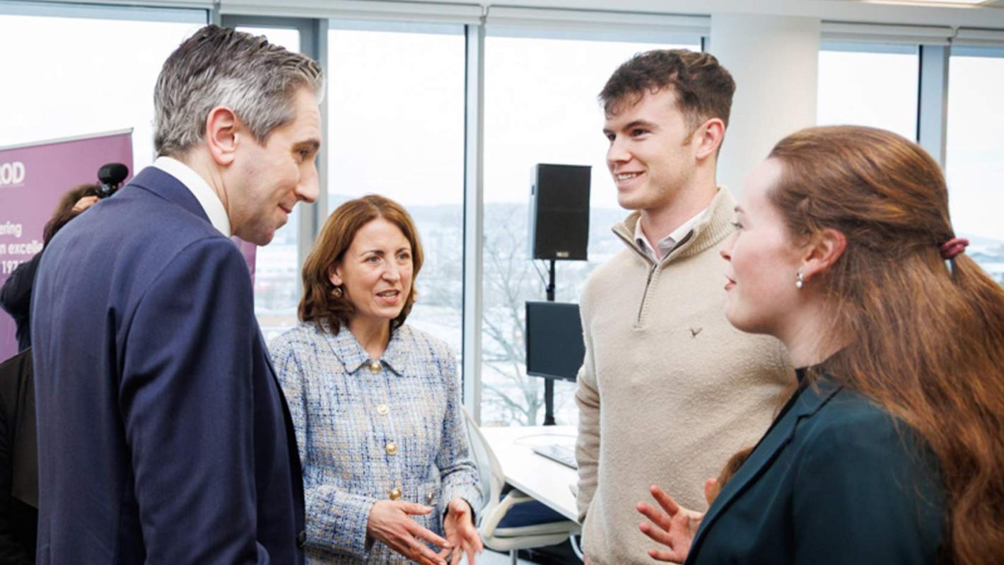 The Chase Opening Banner 9