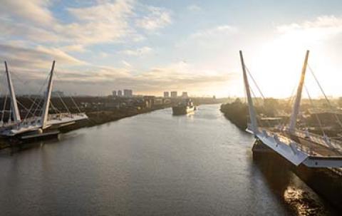 Listing image of Renfrew Bridge in Scotland 